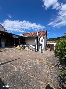 Casa de vanzare - Iacobeni - Teren mare