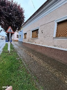 Casa de vanzare - zona 1, Nicolae Balcescu