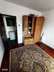 Apartament 2 camere de vanzare - Micro 6 / limita cu OM zona linistita
