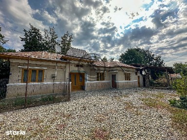 Casa cu 3 camere de vanzare | Puchenii Mosneni, Prahova | Comision 0%
