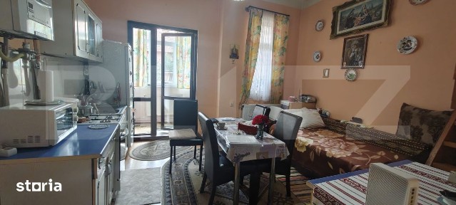 Apartament la casa de vanzare, 85 mp, zona Ultracentrala
