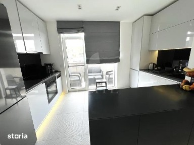Apartament 4 camere în zona BAZA SPORTIVA