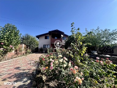 Vila cu 5 camere, 1382mp teren, de vanzare in Voinesti