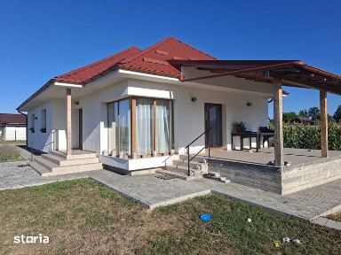 Casa noua complet mobilata de vanzare In Chechis + anexa - 12 ari