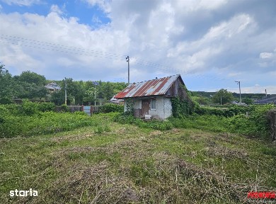Luncani, Casa Chirpici, La strada