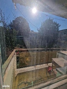 De vanzare aparrtament cu 2 camere, etajul 3, zona Madam Pop, 39900eur