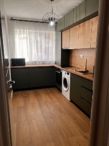 Ofer spre inchiriere apartament cu doua camere