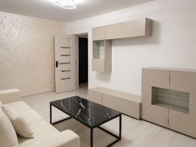 Închiriez apartament 2 camere, decomanat, renovat și mobilat, 53 mp, Obor, Braila