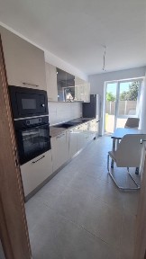 Apartament doua camere cu gradina proprie