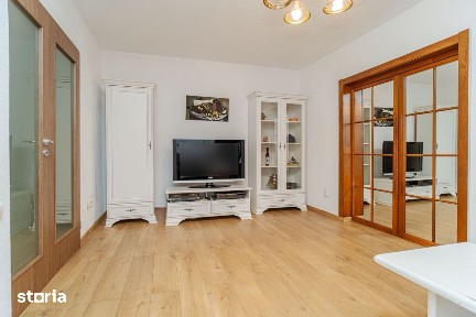 Apartament de inchiriat 3 camere zona Centru-Mitropolie
