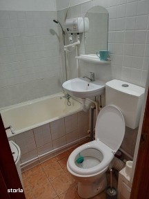 Garsoniera la inchiriat