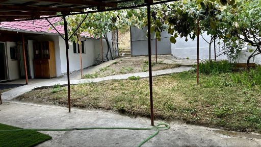 De vânzare colț de rai in Comuna podeni judetul Mehedinți