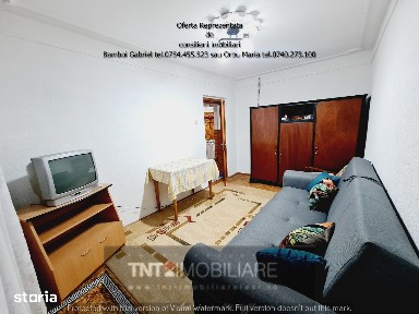 Apartament 2 camere decomandate de inchiriat zona Pacurari-Petru Poni