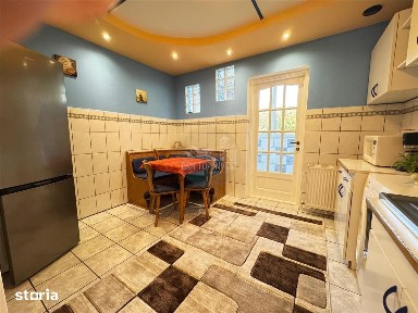 Apartament 2 camere decomandate cu balcon in Vasile Aaron