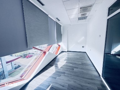 SPATIU COMERCIAL-30 avenue- 180 mp