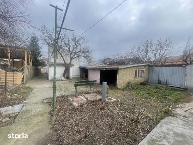 Casa de vanzare batraneasca pe teren 401mp