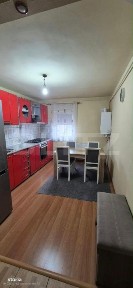 Apartament 3 camere de vanzare, 65 mp