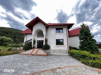 VILĂ CU DESTINAȚIE REZIDENȚIALĂ SAU TURISTICĂ (PENSIUNE), PIATRA NEAMȚ