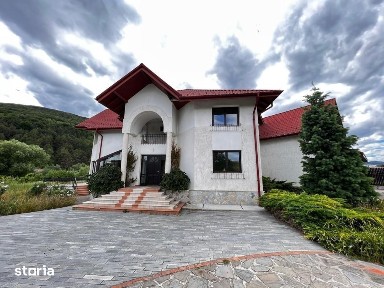 VILĂ CU DESTINAȚIE REZIDENȚIALĂ SAU TURISTICĂ (PENSIUNE), PIATRA NEAMȚ