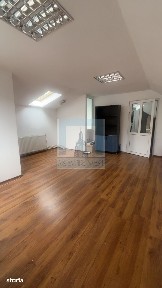 Spațiu comercial de închiriat/ zona Bartolomeu