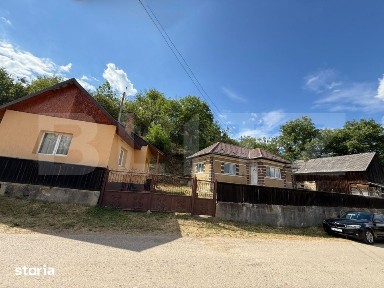 Casa individuala, 65 mp, teren 1800 mp, zona Izvorul Crisului