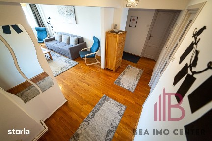 Apartament 4 camere, cu vedere și poziție excelentă!