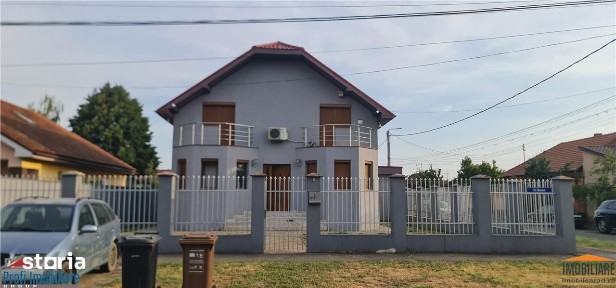 Vila P+M cu garaj inchis, in Bujac, pe colt