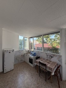 Duplex 3 camere de închiriat - curte, terasă și grătar