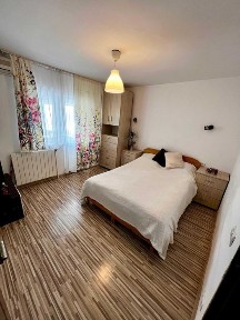 Vand apartament 4 camere-Costieni-direct proprietar