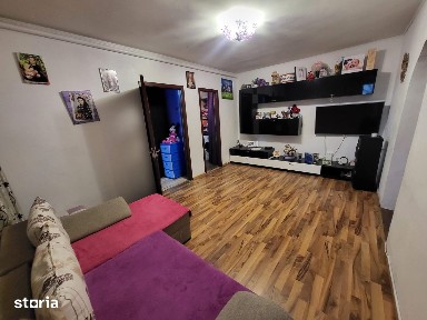 Apartament 3 camere, în Țiglina 3