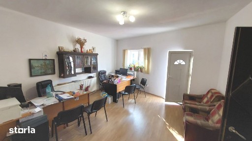 Casa individuala si curte de 480 mp zona Piata Cluj