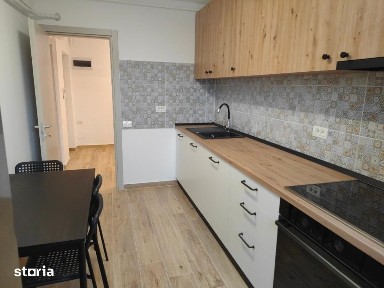 Apartament 3 camere, Decomandat, 75mp, Parcare, Centrala proprie