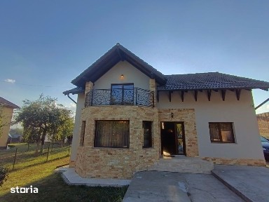 Casa P+M, 204 mp, zona Sasar