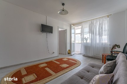 Chirie 2 Camere Vlahuță | 49 mp + Balcon | Însorit | Loc de Parcare