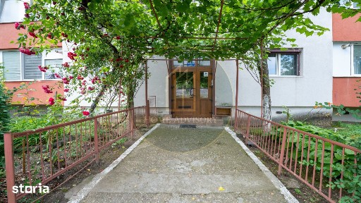 Apartament 3 camere decomandat | Loc de parcare