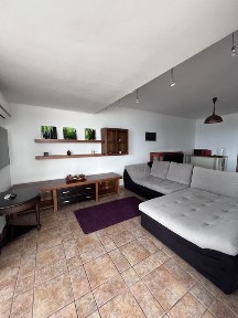 Inchiriez apartament 3 camere Faleza Nord vedere la Mare