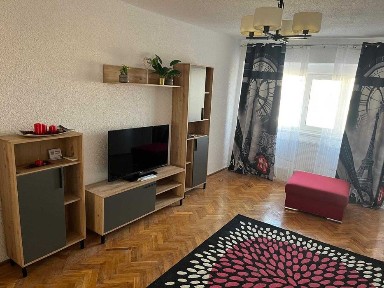 Proprietar, Inchiriez apartament ultracentral 3 camere, 2 bai