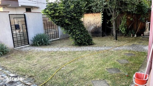 Casa cu curte, ideala familie | Militari, Metrou Gorjului | Renovata