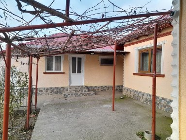 Casă de vânzare