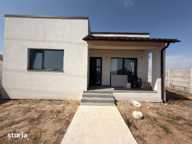 Casa de vanzare, 70 mp, teren 250 mp, zona TopGel-Carcea
