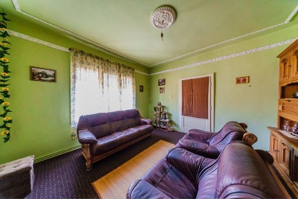 Apartament 2 camere Micălaca Radnei- curte proprie 396mp