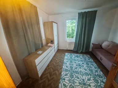 PF vând sau schimb cu apartament, casa în Suceagu cu 4 camere, doua bai, living, bucătărie