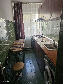 Garsoniera parter in Ostroveni