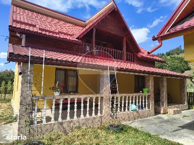 De vanzare| Casa, anexa si teren 2089mp | Paraul Pintei | Borca| Neamt