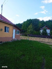 Casa de vanzare cu teren 3100 mp in Breaza de Jos, Prahova