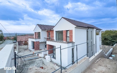 Casa cu 300mp utili, 612mp teren, zona linistita si intima, Borhanci