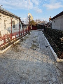 casa de vanzare la tara