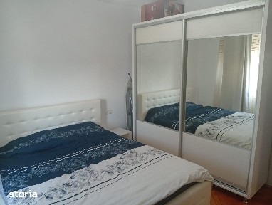Apartament 3 camere in Gradiste