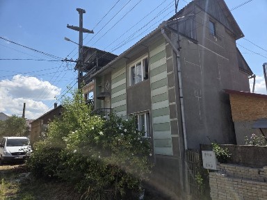 Vand casa in centru Aleșd