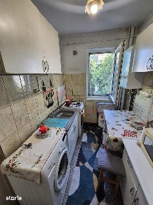 Vanzare apartament 2 camere decomandat- circular - Podul de Piatra